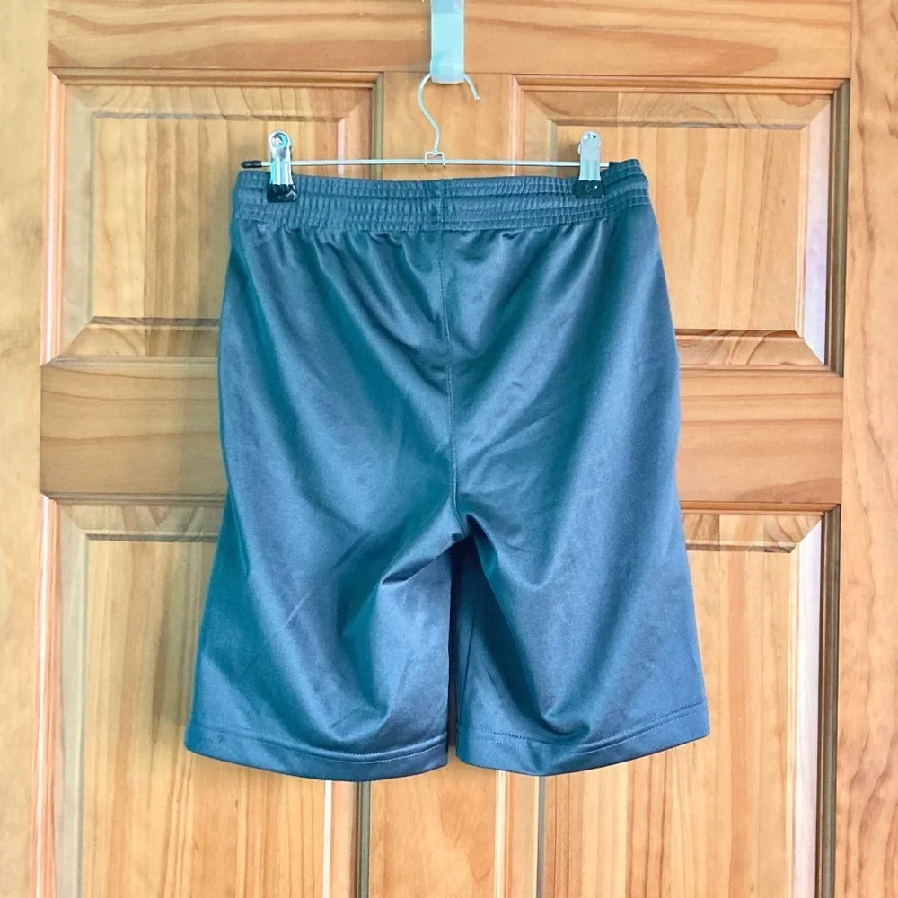 Boy’s size 7-8 Children’s Place Sport gray athletic/running/basketball shorts